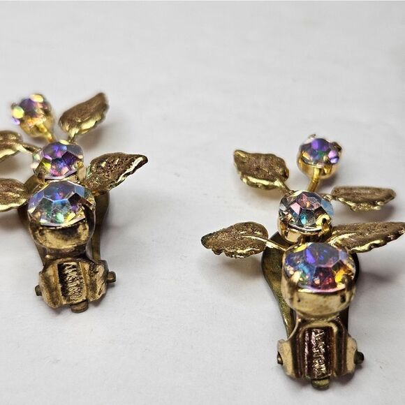 Vintage Austrian Crystal Aurora Borealis Floral Sprig Rhinestone Clip On Earring - Picture 5 of 8